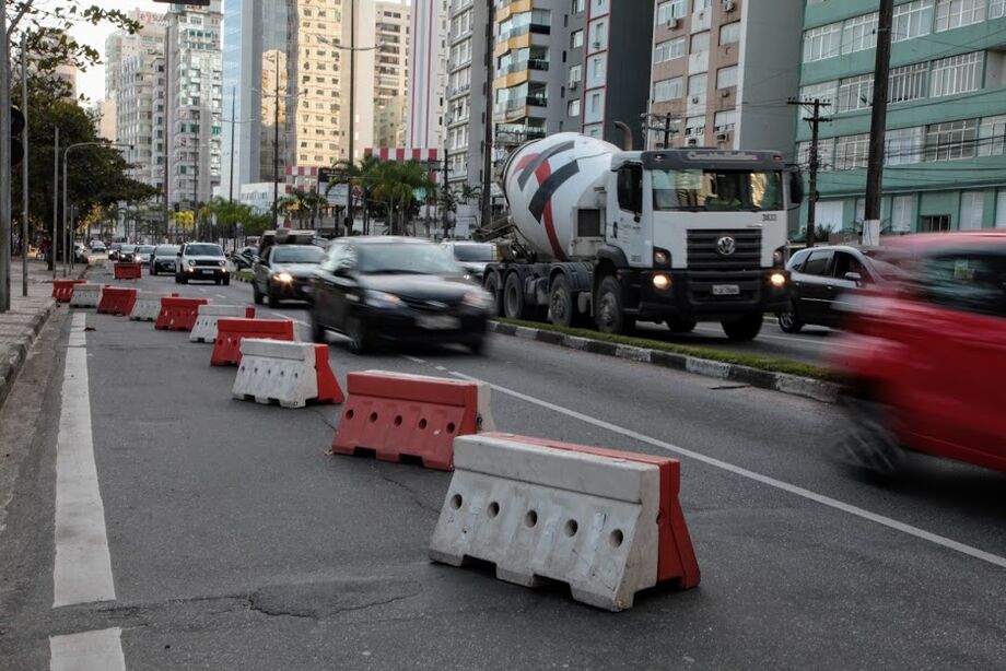 Em Santos pontilhão da orla o canal 1 receberá obras de reforço