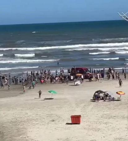 Jovem de 27 anos morre após se afogar na Praia da Enseada em Guarujá