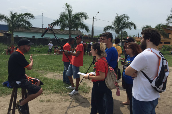 “Unidos” apresenta o Unidos da 7, um time de futebol de várzea do Parque das Bandeiras, em São Vicente (Foto: Divulgação)