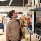 Plano de troca de TV: como obter uma nova Smart TV em troca da sua atual