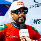 Italo Ferreira detona ju&iacute;zes da WSL ap&oacute;s derrota para Gabriel Medina