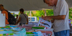 Feira do Livro garante títulos com desconto de até 80% em São Vicente