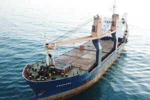 Foi realizada a troca de tripulação do navio panameño Srakane na manhã deste domingo (26).