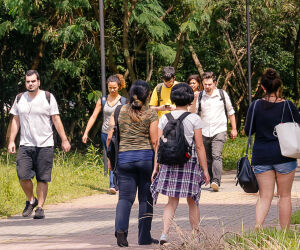 Quatro estudantes são mortos próximo à faculdade e cena do crime choca a  polícia - Diário do Litoral