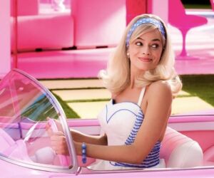 Filme da Barbie amplia venda de bonecas e leva 'onda rosa' a roupas e  almofadas