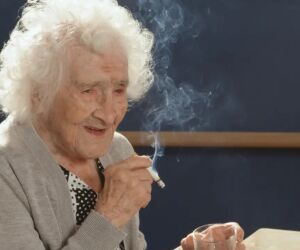 Bebia vinho e comia chocolate todos os dias; pessoa mais velha do mundo viveu até os 122 anos.