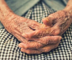 Gera&ccedil;&atilde;o atual pode ser a 1&ordf; a nunca chegar aos 100 anos e quebrar d&eacute;cadas de avan&ccedil;o na longevidade.