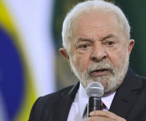 'Eu o proibi de vir ao Brasil': Lula veta aliado de Trump ap&oacute;s impasse com ministro.