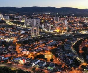 Quase 1/3 dos vinhos de SP s&atilde;o produzidos aqui: tradi&ccedil;&atilde;o, festa da uva e sabores incompar&aacute;veis.