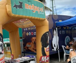 Trailer Pet Sa&uacute;de em Movimento oferece atendimentos gratuitos em Itanha&eacute;m.
