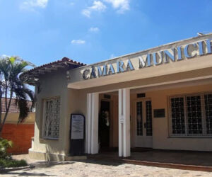 Concurso no Interior: C&acirc;mara abre vaga de Contador com sal&aacute;rio de R$ 6,9 mil e inscri&ccedil;&otilde;es em abril.