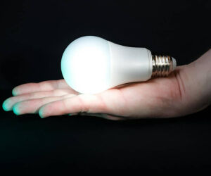 L&acirc;mpadas LED em promo&ccedil;&atilde;o: Cuidado com a nova regra que muda tudo na sua casa.