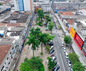 Nova lei muda tudo e taxistas agora podem usar qualquer ponto nesta cidade.