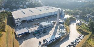 Apresentador bilionário escolhe cidade tradicional para instalar fábrica de aço