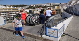 Que bom seria se a próxima 'missão' fosse para conhecer Albufeira, em Portugal