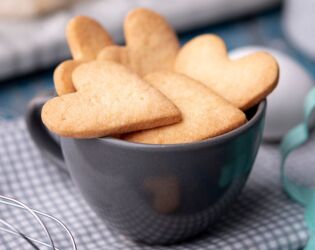 Bolacha de coco sem glúten e sem lactose conquista fãs na cozinha caseira.
