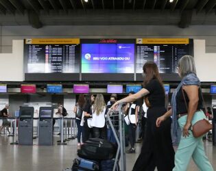Temporais v&atilde;o se repetir no ver&atilde;o: saiba quais s&atilde;o seus direitos como consumidor.