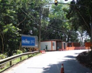Fortes chuvas em Peru&iacute;be causam interdi&ccedil;&atilde;o no trecho de serra da estrada do Guara&uacute;.