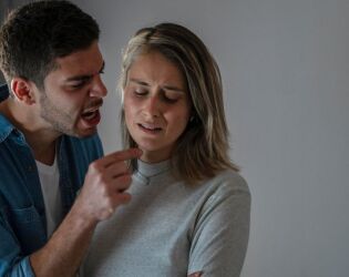 S&atilde;o Paulo registra quase 10 mil crimes de amea&ccedil;a apenas em janeiro de 2026.