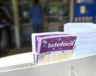 Pr&ecirc;mio da Lotof&aacute;cil supera sal&aacute;rio de Neymar e vai para cidade de 25 mil habitantes.