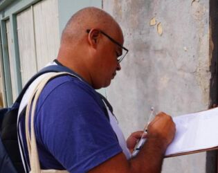 O 'documento da casa' vem a&iacute;: bairro de Mongagu&aacute; inicia mapeamento para dar escrituras.