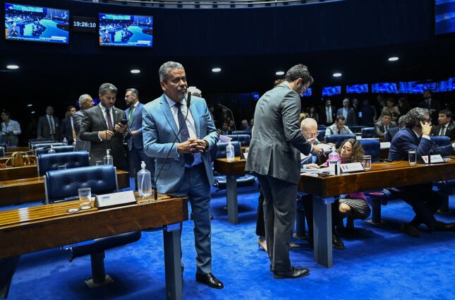 Projeto propõe destinar parte da arrecadação dos 'bets' para tratamento de viciados