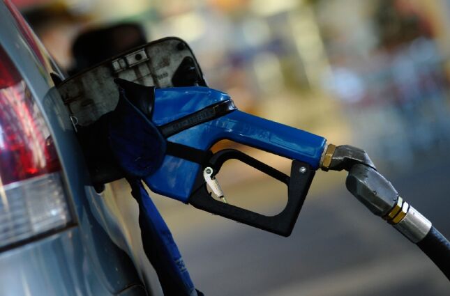 O jeito certo de dirigir para gastar menos gasolina e poupar seu dinheiro