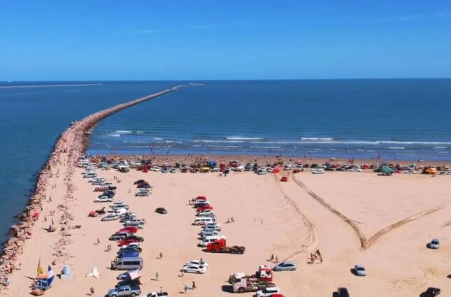 Maior praia do mundo está no Brasil, impressiona turistas e pode ser vista do espaço