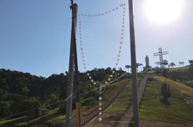 Pequena cidade de SC bate recorde e terá maior terço suspenso do mundo