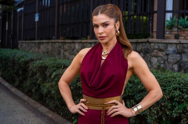 'Tr&ecirc;s Gra&ccedil;as': Arminda joga nas sombras enquanto o cerco come&ccedil;a a se fechar