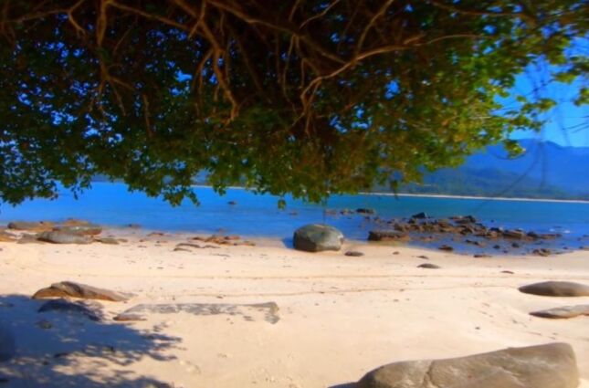Ilha pr&oacute;xima de para&iacute;so natural vira sin&ocirc;nimo de tranquilidade para o ver&atilde;o