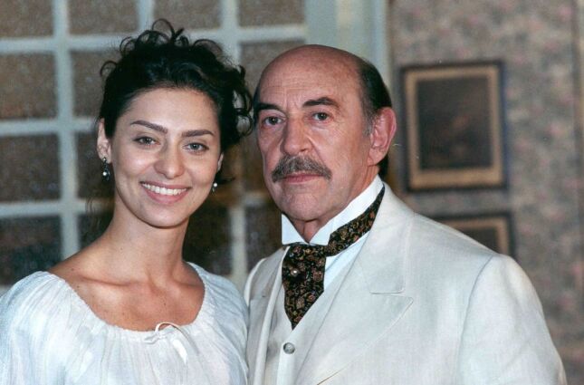 Caos na novela: Clientes entram em p&acirc;nico com fal&ecirc;ncia de banco em 'Terra Nostra'