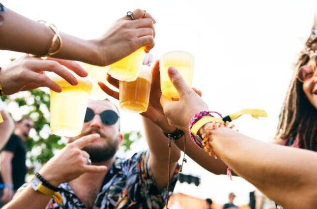 Bebida batizada: O perigo invis&iacute;vel que est&aacute; mudando o consumo no Carnaval 2026