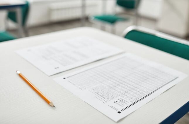 'Ele s&oacute; queria treinar': Estudante de 12 anos &eacute; aprovado em curso de Exatas na UERJ