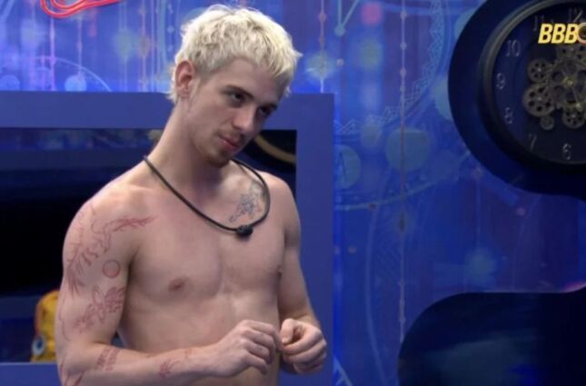 Juliano Floss revela ci&uacute;mes de Marina Sena antes do namoro: 'Ela ficou com outro'