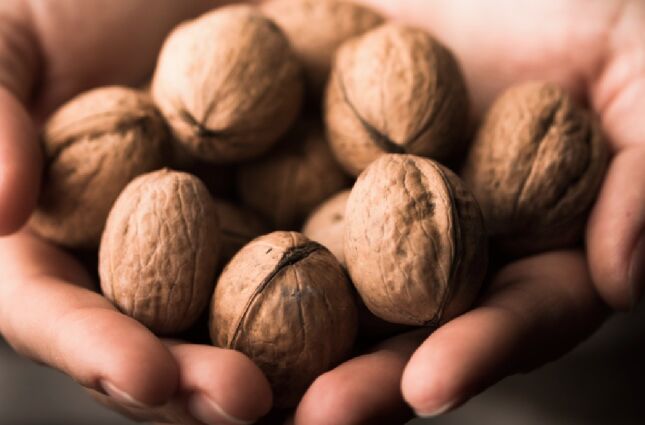 Apenas 7 unidades por dia: O alimento 'gorduroso' que destr&oacute;i o colesterol ruim