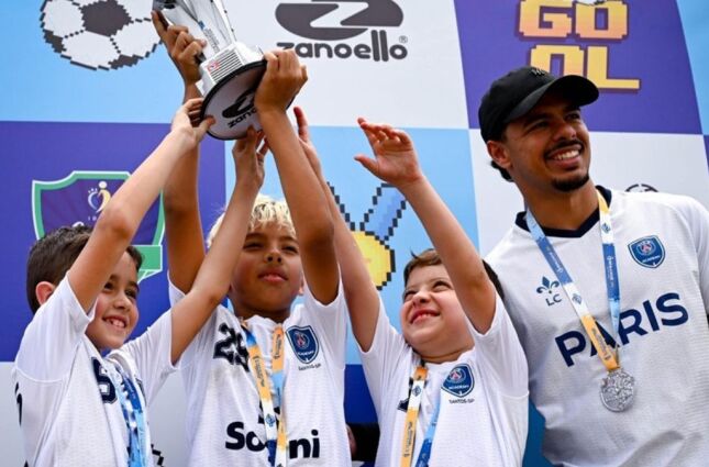 Efeito Copa do Mundo: procura por escolinhas de futebol cresce na Baixada Santista
