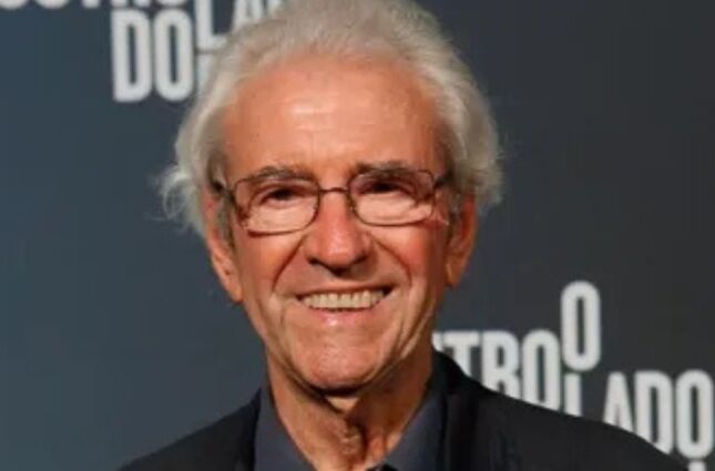 &Iacute;cone da TV e do teatro, Juca de Oliveira &eacute; internado na UTI aos 91 anos