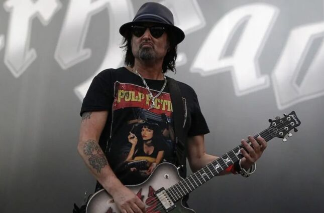 Morre Phil Campbell, o lend&aacute;rio guitarrista que marcou a era Mot&ouml;rhead, aos 64 anos