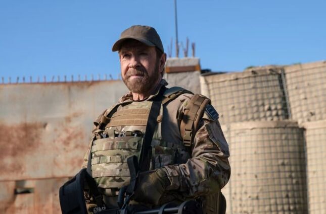 Pior filme de Chuck Norris &eacute; t&atilde;o bruto que o IMDB deu nota baixa por puro medo do ator