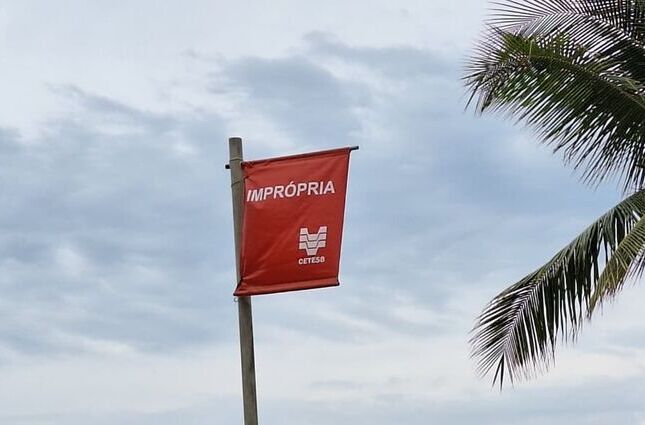 Alerta no litoral de SP: 14 praias est&atilde;o impr&oacute;prias para banho nesta semana; veja quais