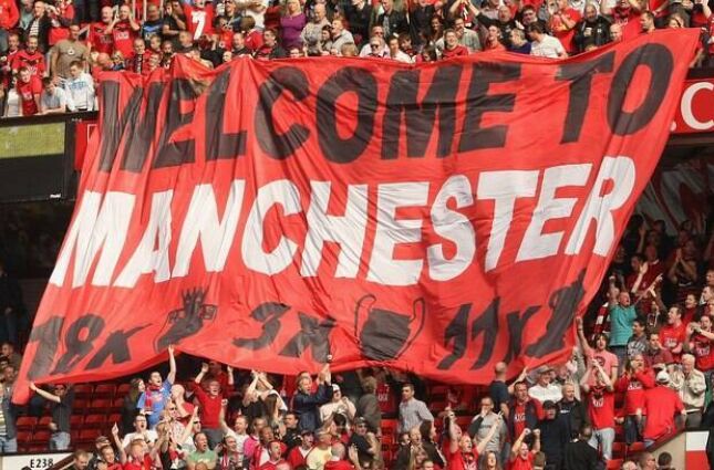 Em Manchester s&oacute; existe um time e a provoca&ccedil;&atilde;o que chocou o futebol ingl&ecirc;s revelou isso