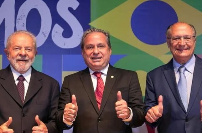 O 'inimigo' em casa? Nomea&ccedil;&atilde;o de ministro que votou pelo impeachment de Dilma gera debates