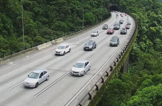 Opera&ccedil;&atilde;o Subida: Veja como fica o tempo para quem est&aacute; voltando a S&atilde;o Paulo