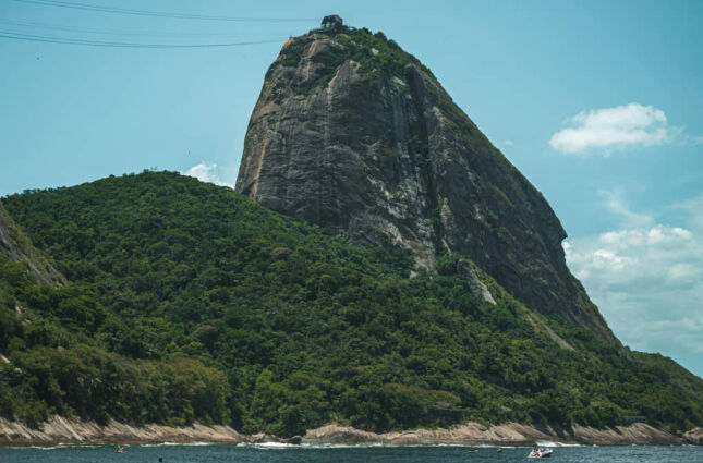 Fim da super tirolesa: Justi&ccedil;a paralisa obra no P&atilde;o de A&ccedil;&uacute;car e imp&otilde;e multa de R$ 30 milh&otilde;es