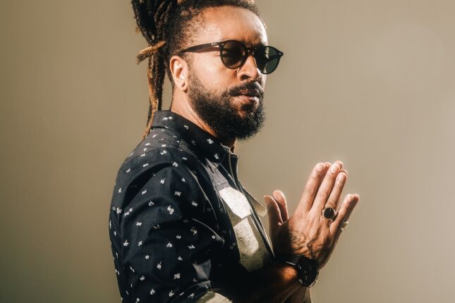 Cantor Rael &eacute; rendido e assaltado em parque na zona oeste de S&atilde;o Paulo