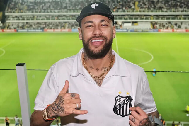 Loovi realiza partida especial com Neymar Jr. e convidados na Vila Belmiro