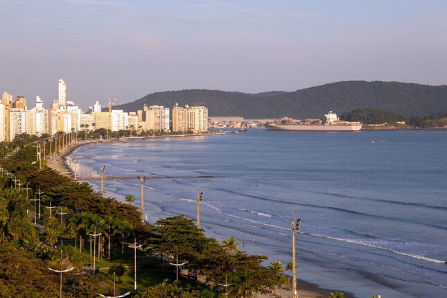 Valor de imóveis em Santos explode em 2025  e ainda tem fila de espera por unidades frente-mar