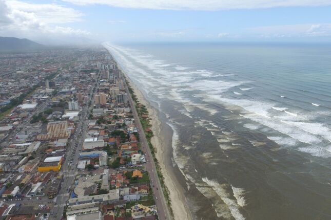 Cidade do litoral paulista atualiza legislação urbana e muda nome das casas geminadas