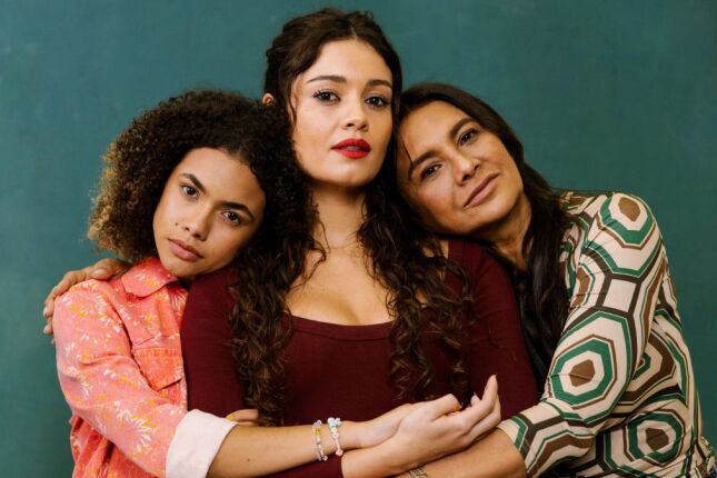 'Tr&ecirc;s Gra&ccedil;as' vira febre entre adolescentes e supera audi&ecirc;ncia de 'Vale Tudo' na Globo